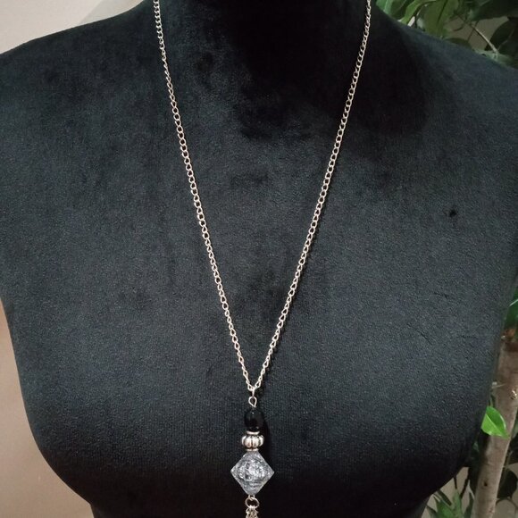 Women Fashion Elegant Clear & Black Rhinestone Silver Tassel Pendant Necklace - Picture 6 of 11
